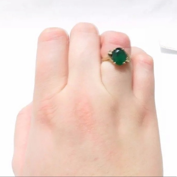 ♥️10K yellow gold emerald ring with cz accents♥️ - Picture 8 of 12